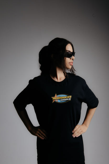 Camiseta Oversized Introvert World